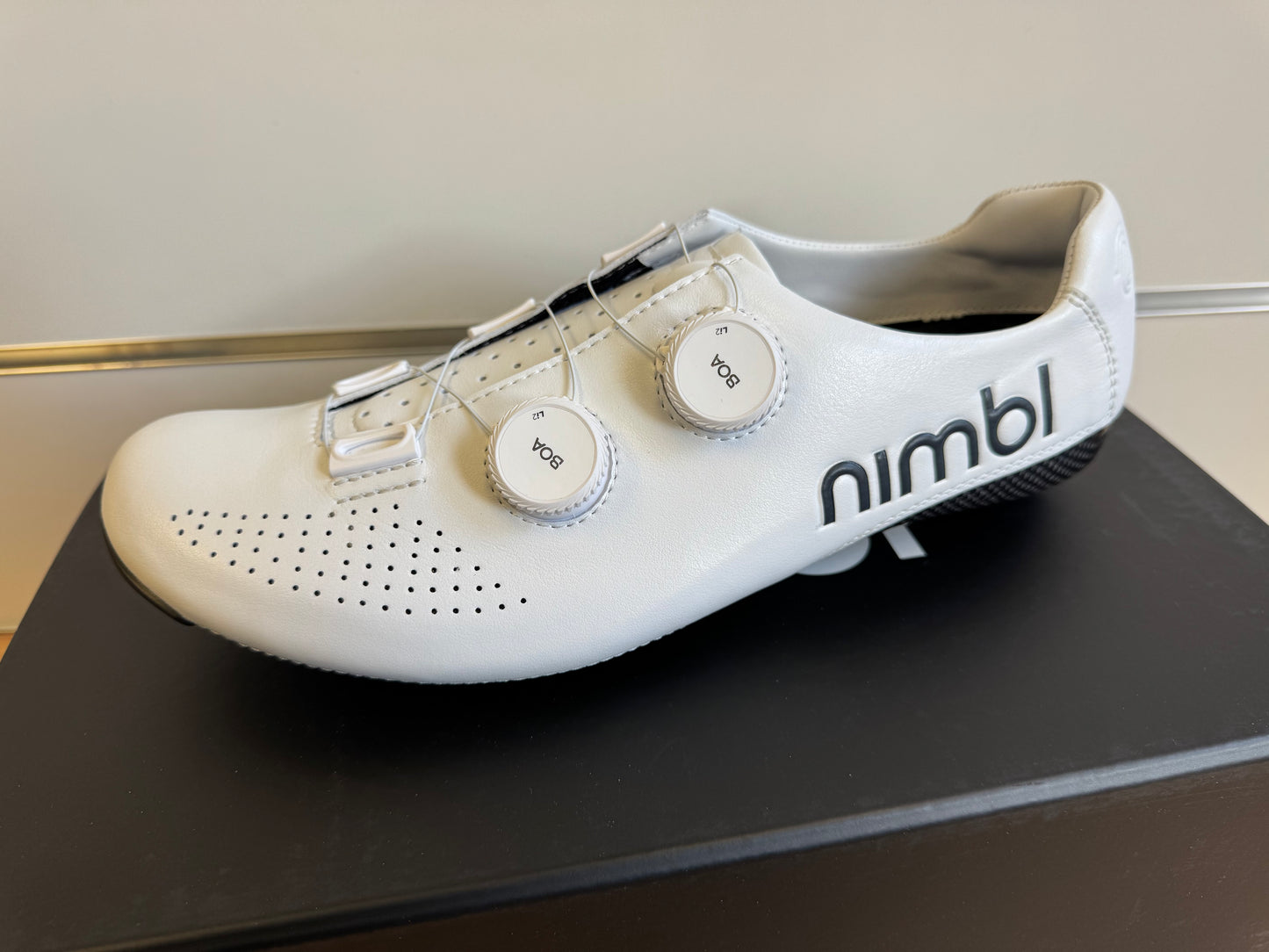 Chaussures Nimbl Exceed All-White