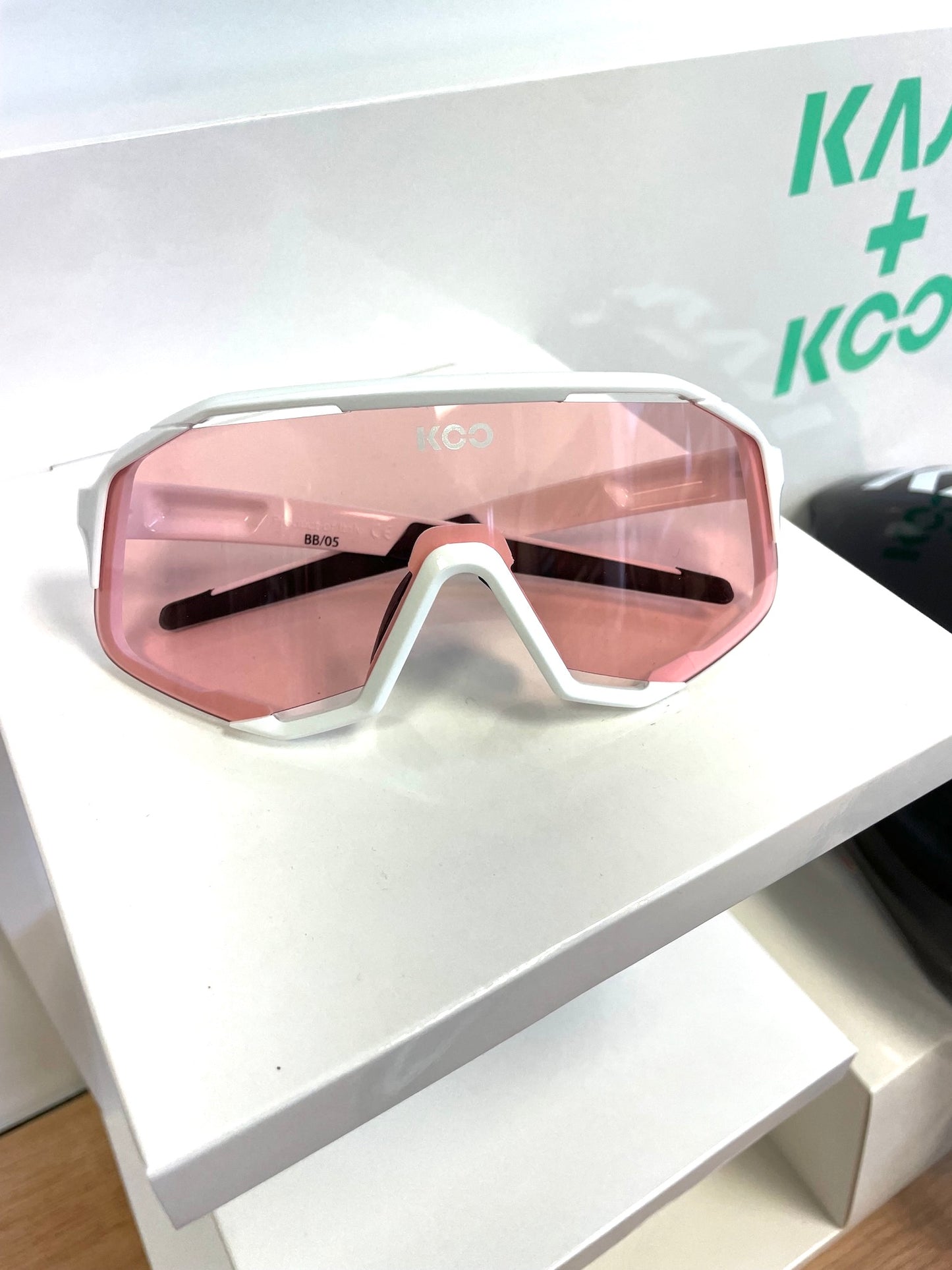 Lunettes Koo Demos White Photochromic