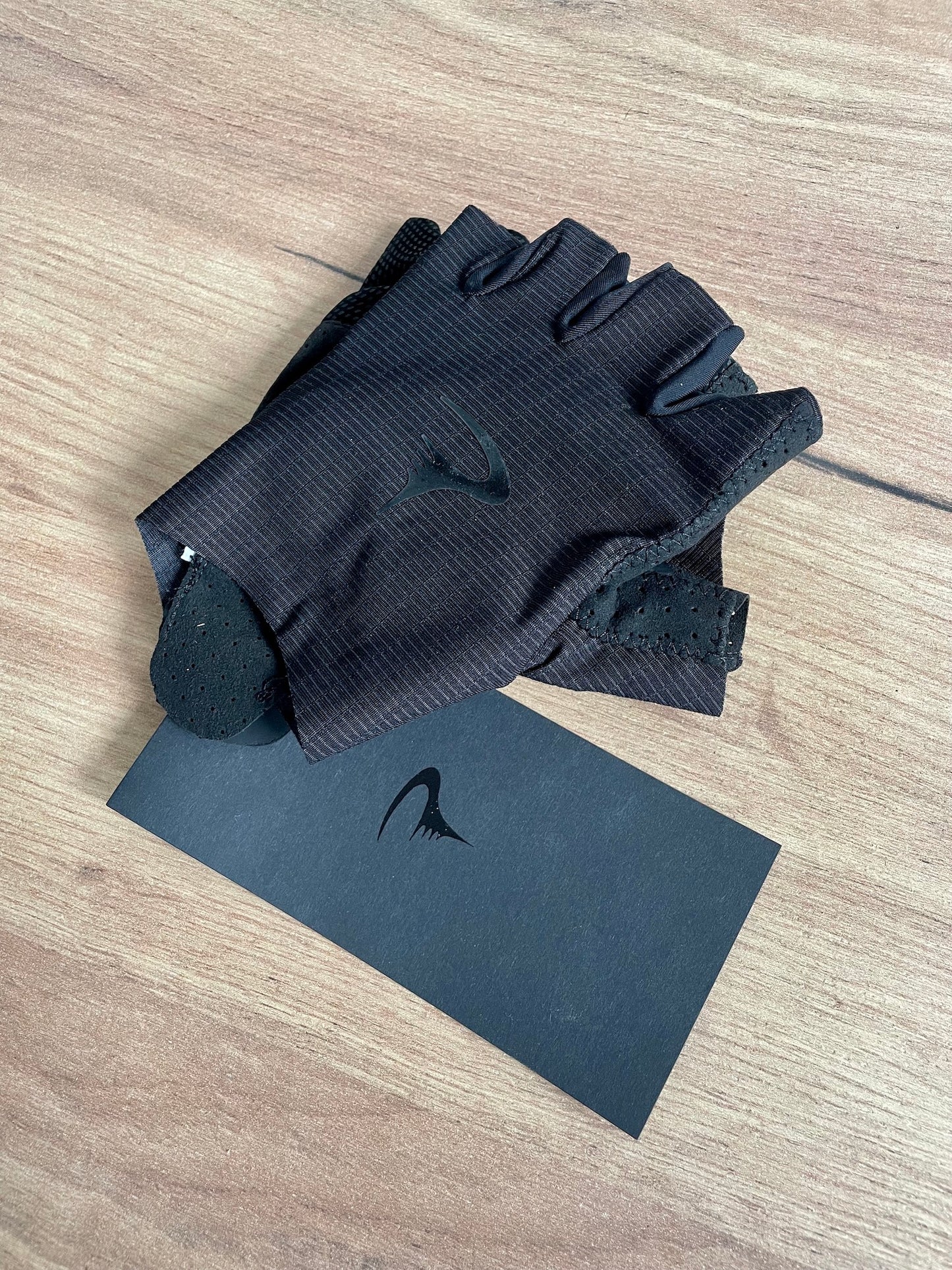 Gants Pinarello DOGMA