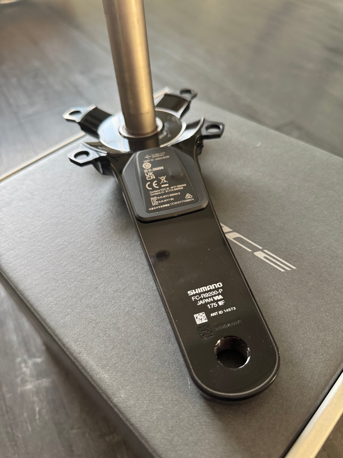 Pédalier Dura Ace POWER METER 12v. 175mm.